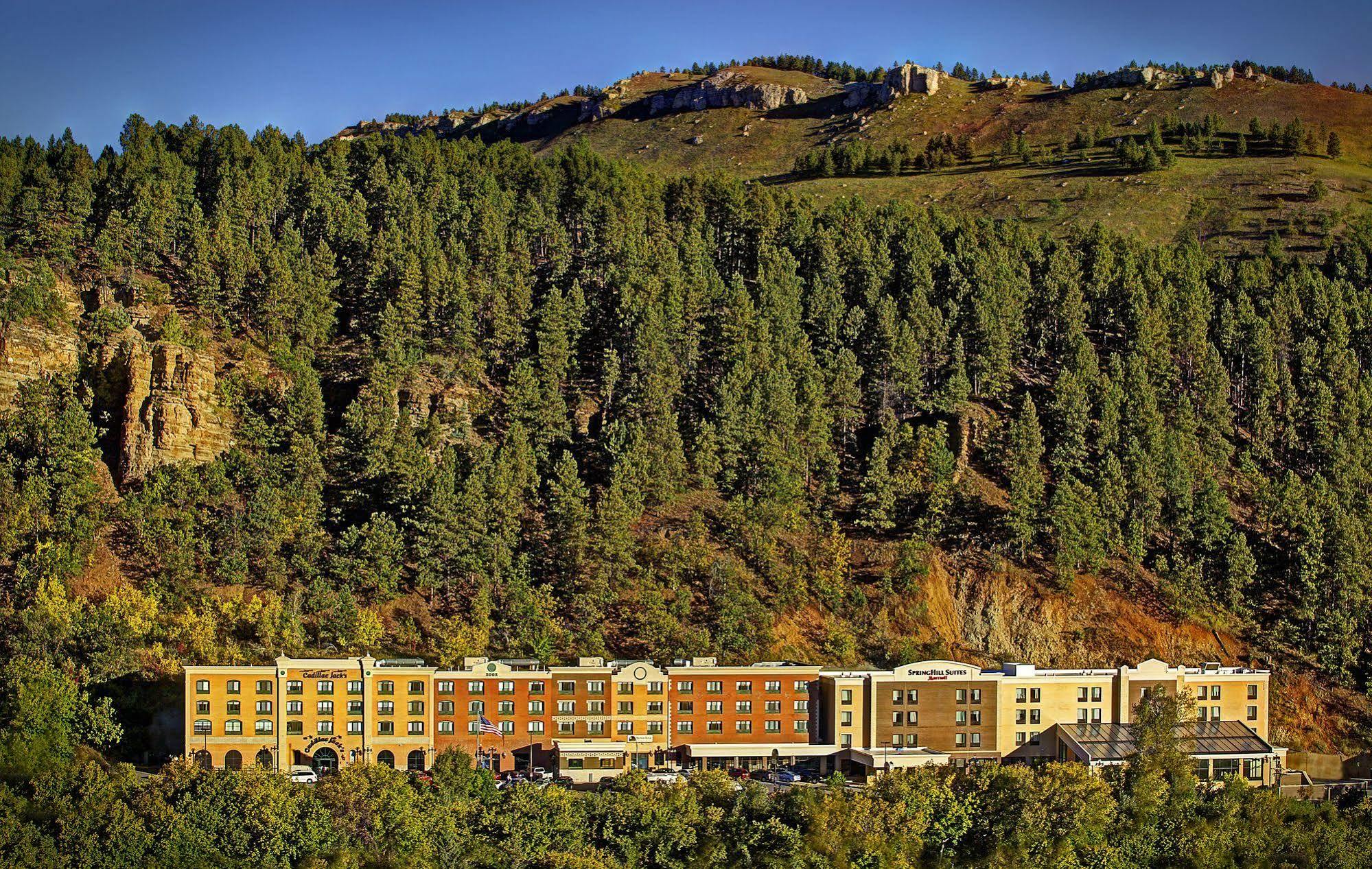 Hotel Doubletree By Hilton Deadwood At Cadillac Jack'S Esterno foto